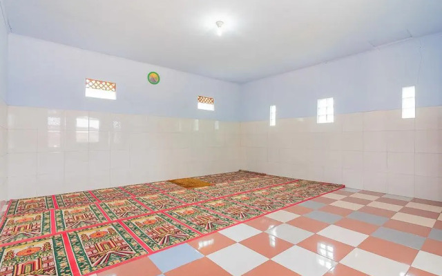 RedDoorz Syariah @ Tambak Mekar Street Subang