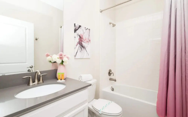 Storeybook Escape Sleeps 11!