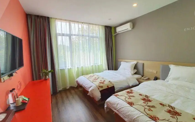 Shell Shanghai Jiading District Yumin Road Hotel