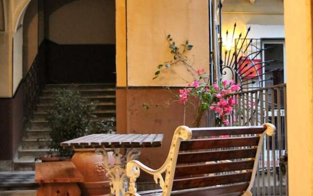 Cortile Stesicoro B&B