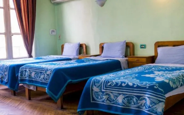 Hostel Luna