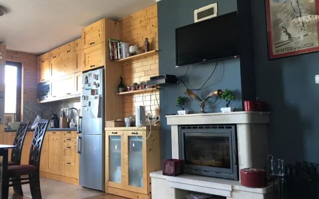 Gondola Flat Number 5