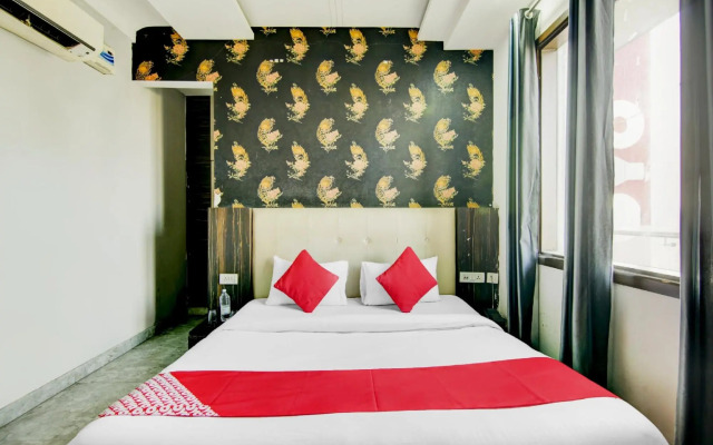 OYO Flagship 80529 Sg Hotel