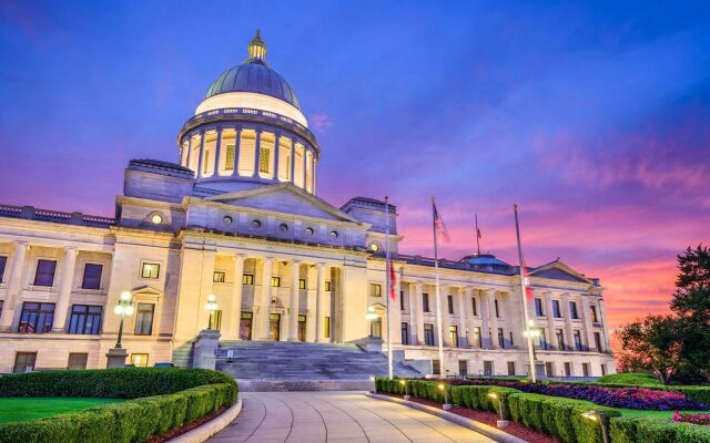 Magnuson Hotel Little Rock South