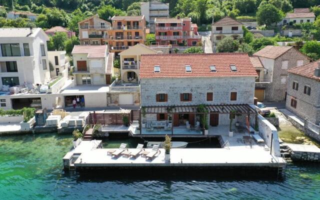 Seaside House Kotor