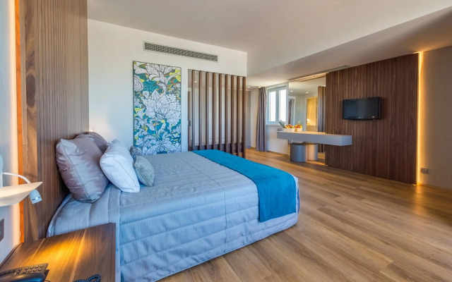 Sun Hall Hotel