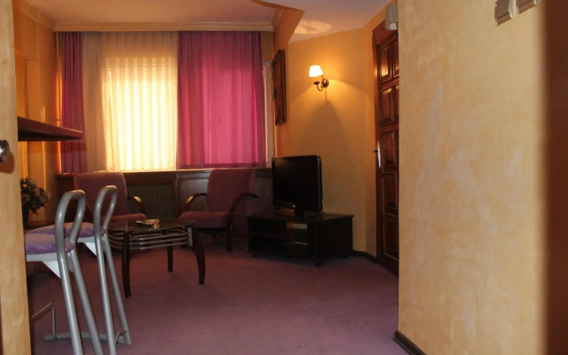 Hotel Altinnal