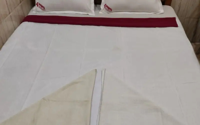 4 Seasonz Residency by OYO Rooms