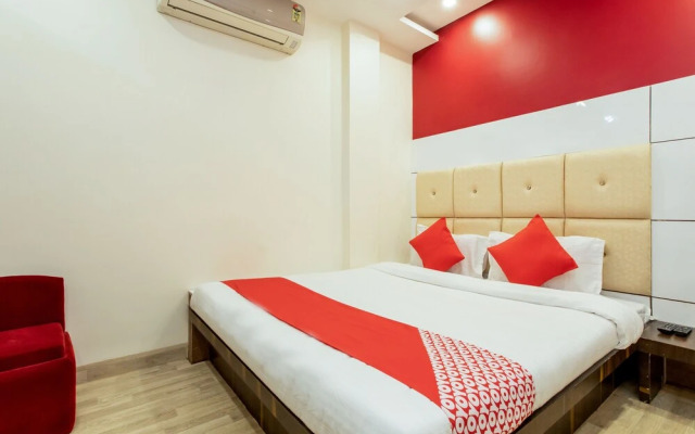 OYO 24822 Samarth Guest House