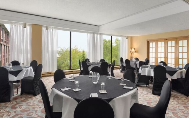 Travelodge by Wyndham Sydney