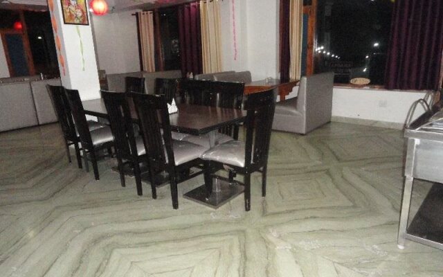 Hotel Japika Inn