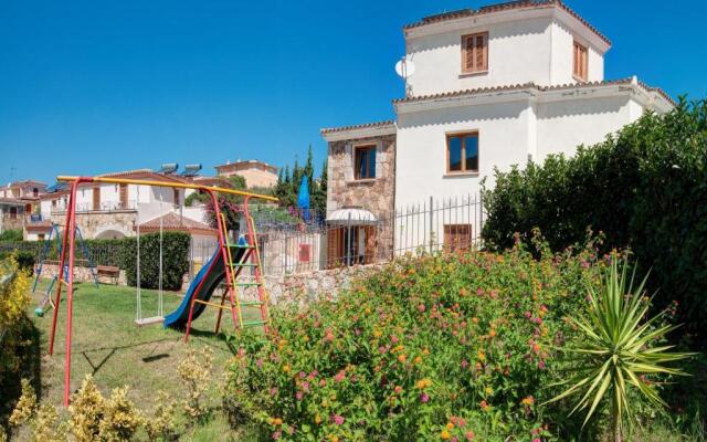 Bouganvillage Bilo With Shared Pool