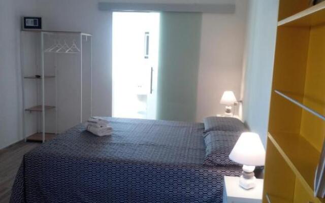 Flamingo Guest House- Rooms