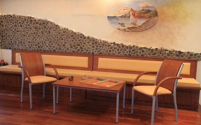 Aigiali Rooms