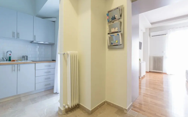 Cozy Flat with Terrace & Patio near Lycabettus