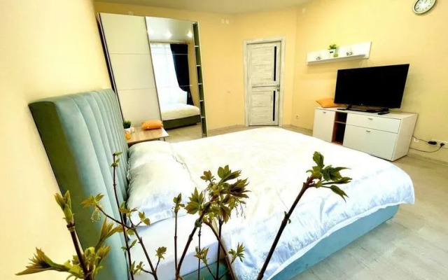 Логиновы. Апарт на улице Карпинского, д. 49а