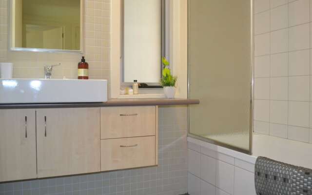 Grange Water View Yarrawonga