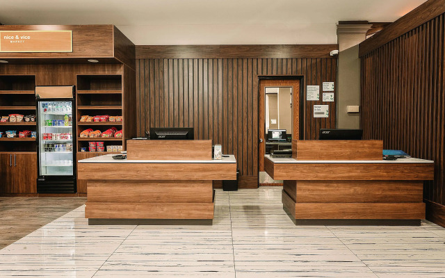 Wyndham Garden Williamsburg Busch Gardens Area