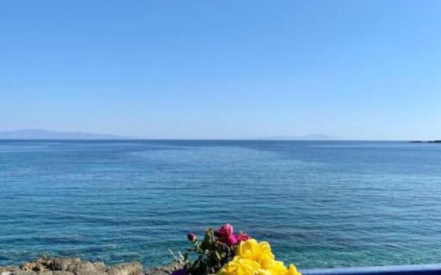 Cavos Studio by the sea