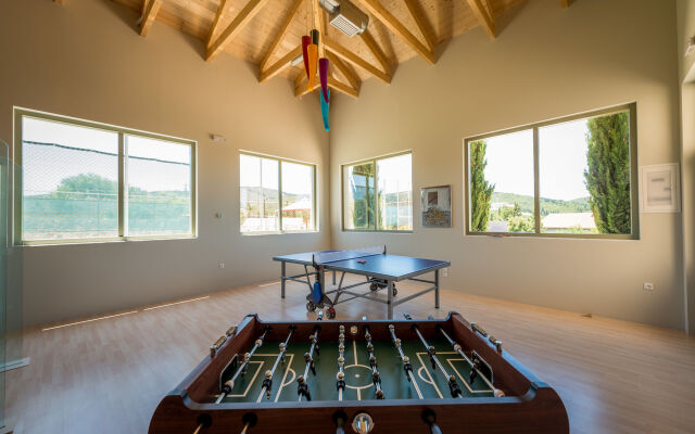 Emelisse Nature Resort