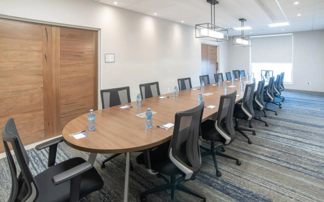 Holiday Inn Express & Suites Moose Jaw, an IHG Hotel