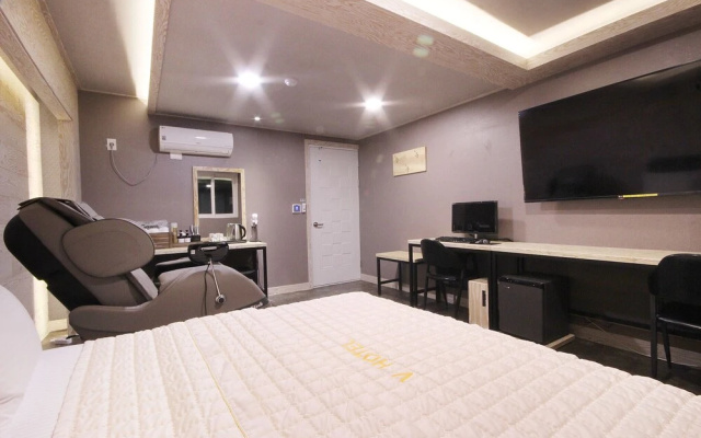 Hotel V