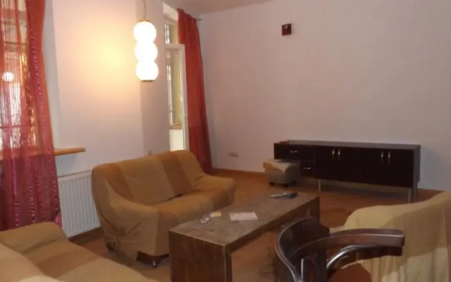 Apartments Akhispireli