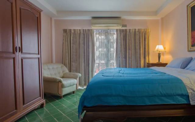 Rendezvous Hotel