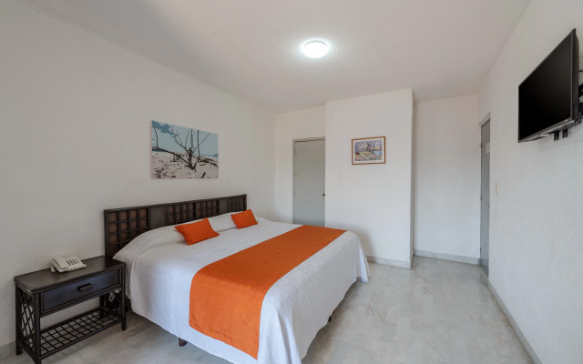 Hotel Imperial Laguna Faranda