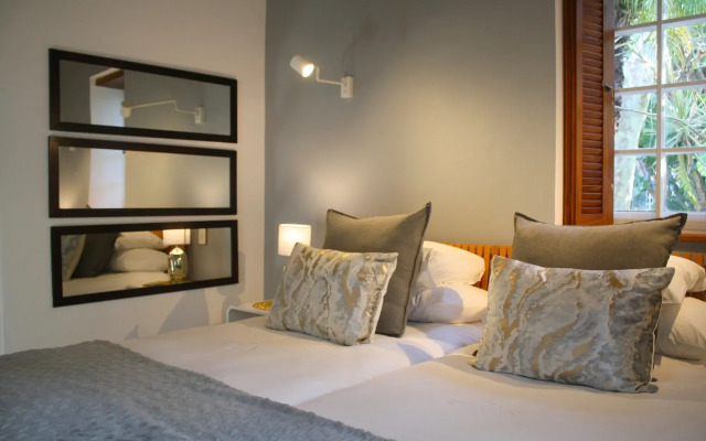 Rothman Manor Guest House