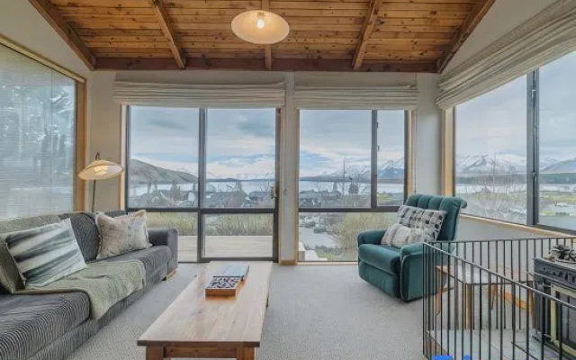 Manawaroto  3BR with Mountain & Lake Views – Balcony – Lake Tekapo