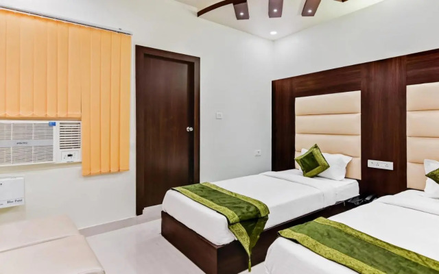 Treebo Resto- Near Lucknow Railway Station