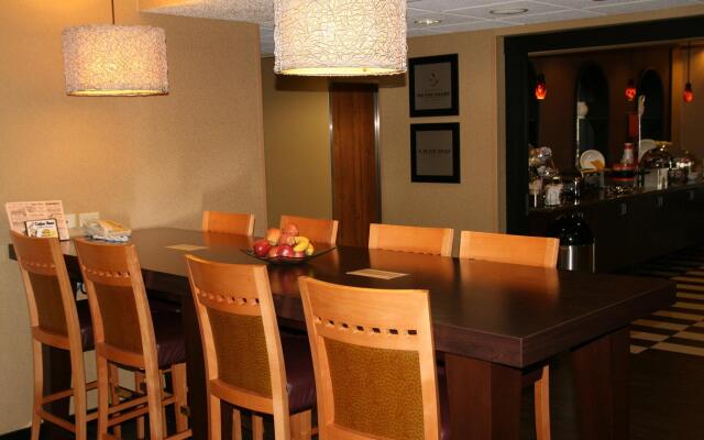 Spark by Hilton Green Bay