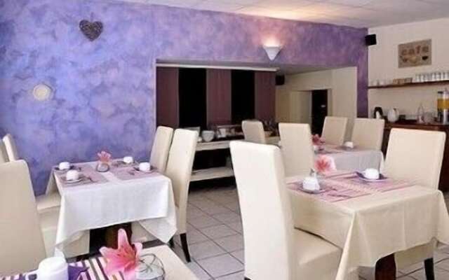 Logis Hôtel Le Mistral - Restaurant - Montélimar sud