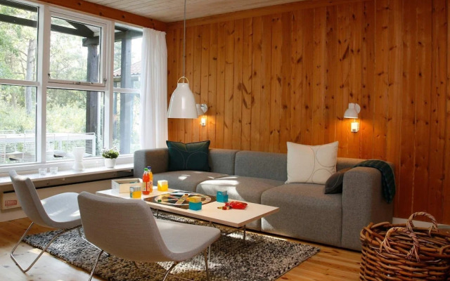 6 Person Holiday Home in Vaeggerlose