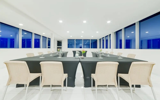 Hotel Blue 66