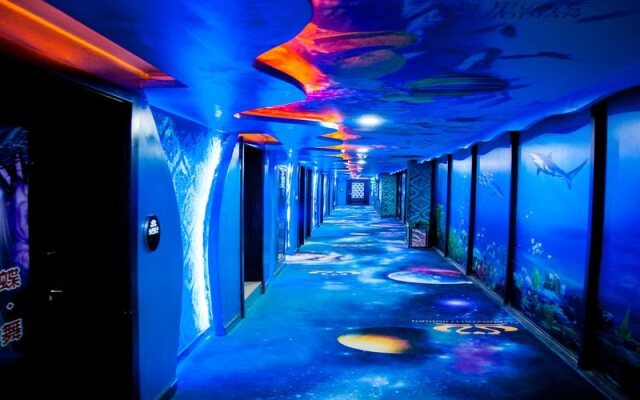 Yaliang Theme Hotel
