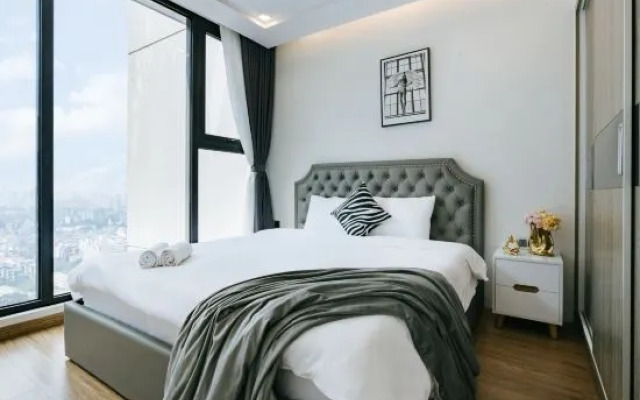 Vinhomes Metropolis Luxury Apartment - By MC Homes