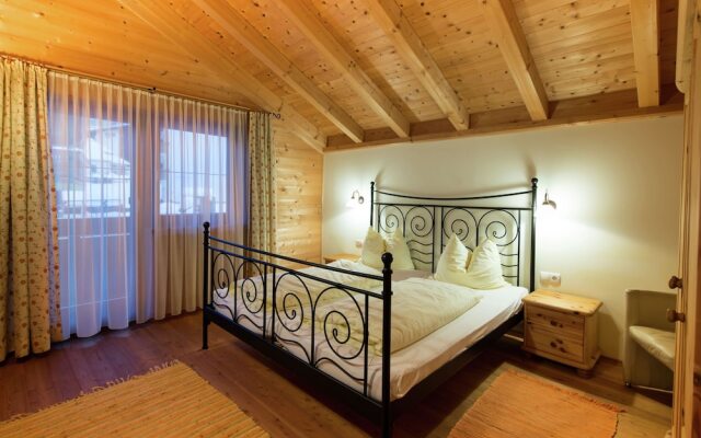 Spacious Chalet in Niederau