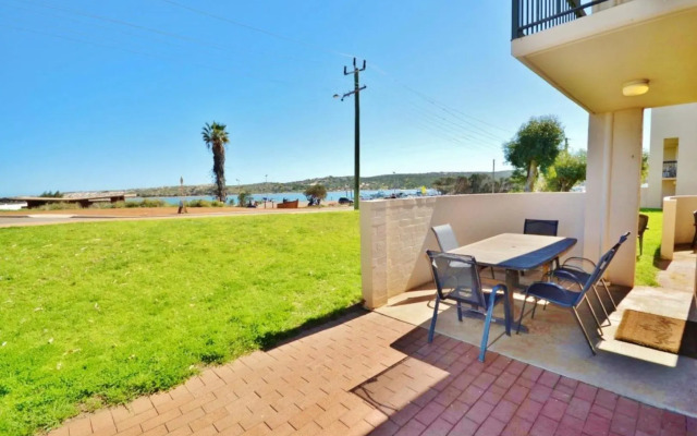 Riverview Holiday Apartment 12 - Kalbarri WA