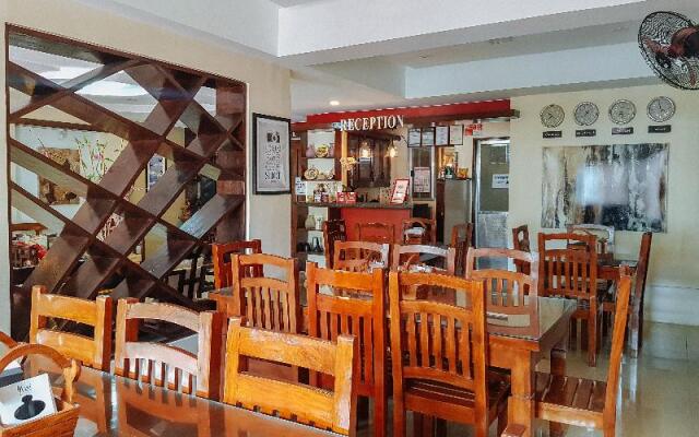 RedDoorz @ Caimito Drive Dampas