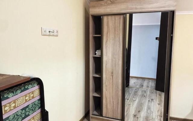 Apartment Green House