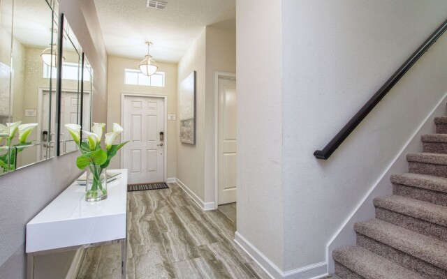 4718 Sleepy Hollow Drive