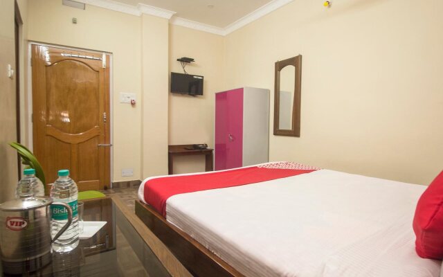 SS Lodge By OYO Rooms