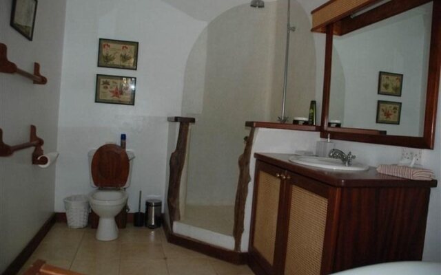 Casa Ya Ndoto (House of Good Dreams)