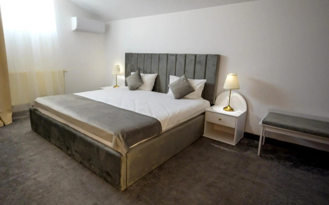 Hotel Queen Vera