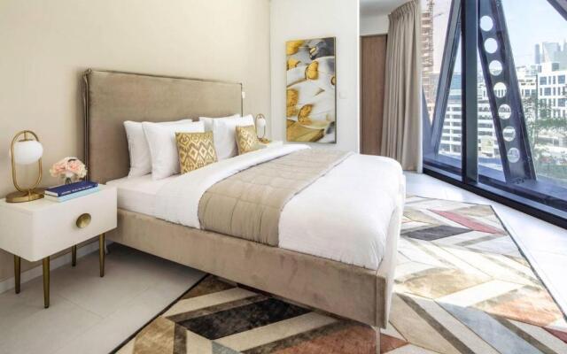 Frank Porter - Marquise Square