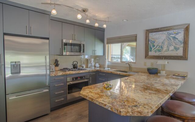 Pennay's at River Run