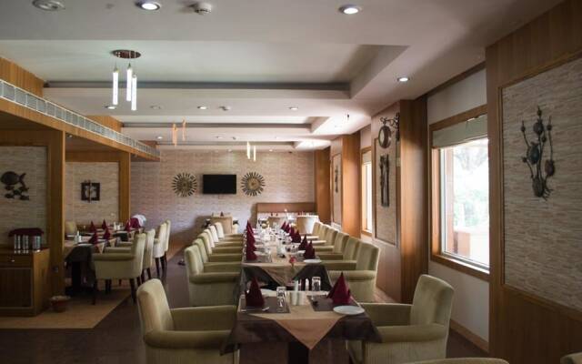 OYO 1651 Hotel Seetal
