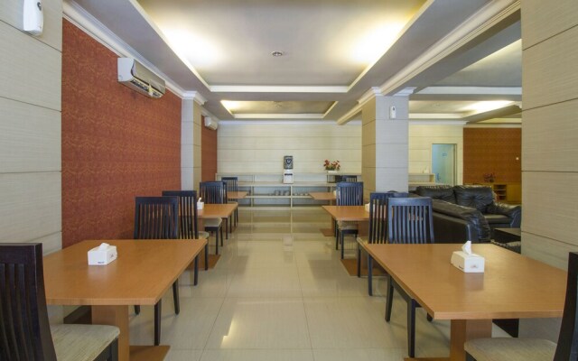 RedDoorz @ Kebayoran Lama